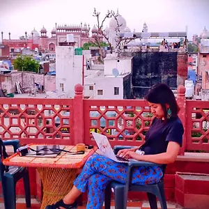 Гостевой дом India Walking Distance From Taj Mahal-- Rooftop Taj Mahal View, Агра